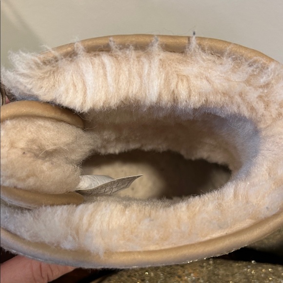 UGG Sparkly Tan Bow Boots - Picture 11 of 13